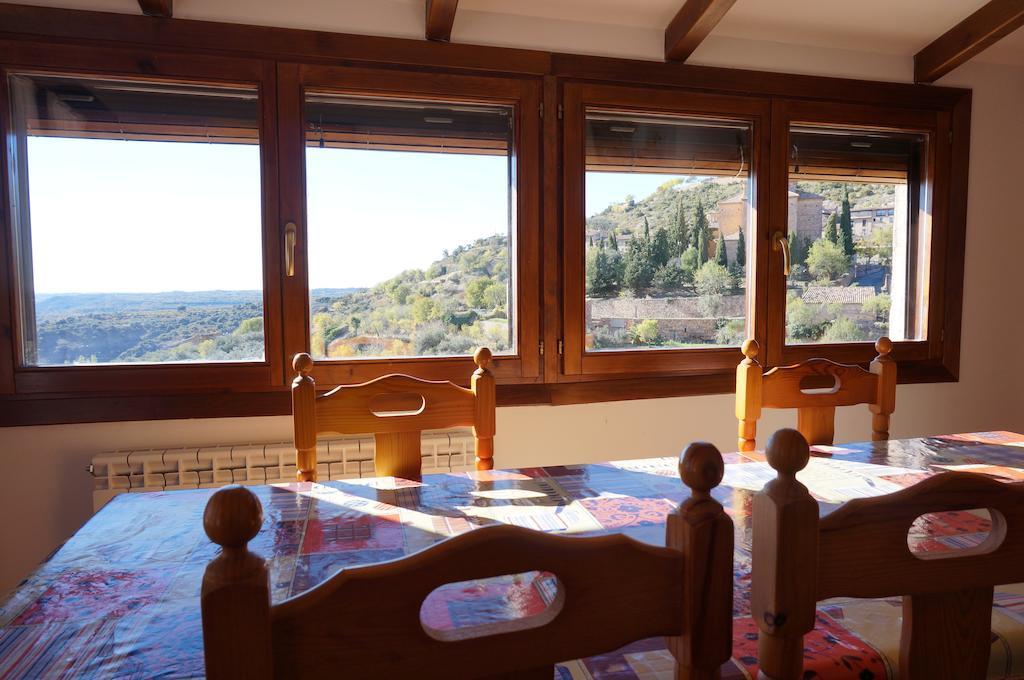 Casa Rural Os Arregueses Alquézar Esterno foto